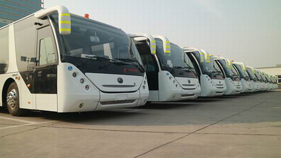Livraison de 19 d’autobus de navette par Yutong à China Eastern