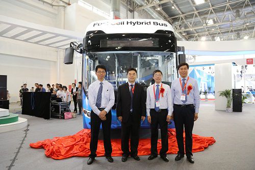 8 nouveautés Yutong se distinguent en l’occurrence de la XXIII Exposition internationale de transport