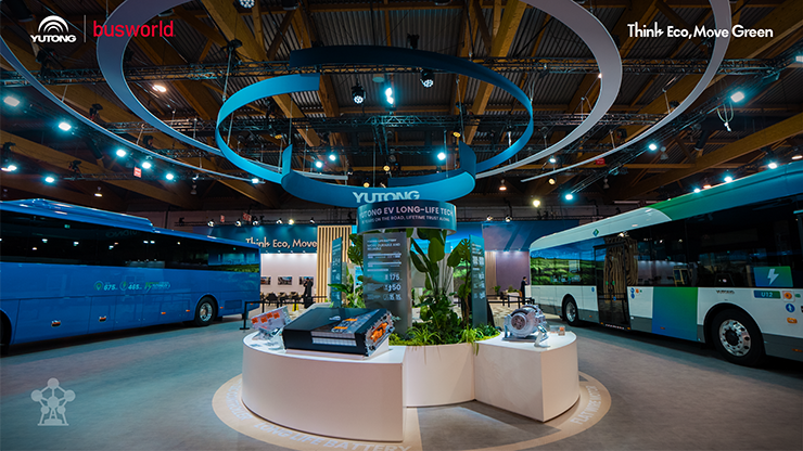 Yutong présente la technologie EV Long-Life à Busworld Europe 2025 et est récompensé par sept prix majeurs