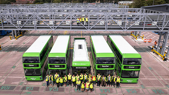 Royaume-Uni : le premier dépôt de bus électrifié de Bristol est ouvert (et 74 bus électriques arrivent)