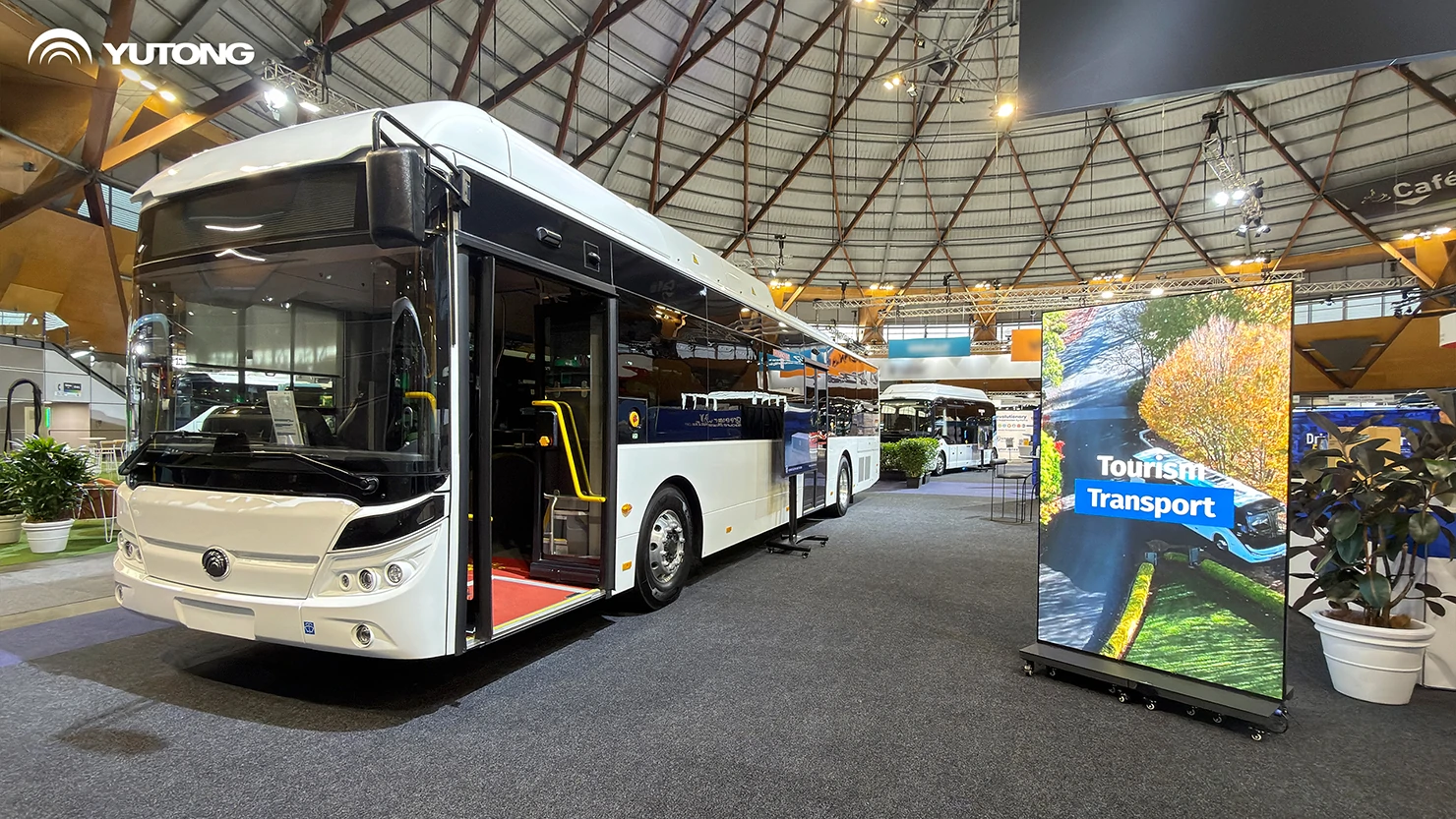 Yutong fait ses débuts à lAustralasia Bus & Coach Expo 2026, démontrant la robustesse de ses produits pour diverses situations Yutong fait ses débuts à lAustralasia Bus & Coach Expo 2026, démontrant la robustesse de ses produits pour diverses situations