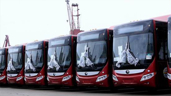Grand succès de la fabrication chinoise 361 millions de dollars pour une seule commande étrangère de Yutong
