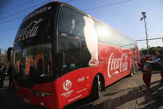 L’équipe chilienne, vainqueur de la coupe d’Amérique, est transportée par les des autocars Yutong exportés au Chili