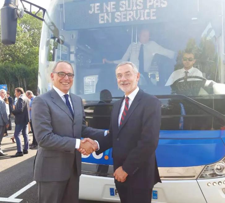 Lancement de la première ligne interurbaine des autocars 100 % électriques en Europe. L’autocar purement électrique de Yutong entre en Provence, France
