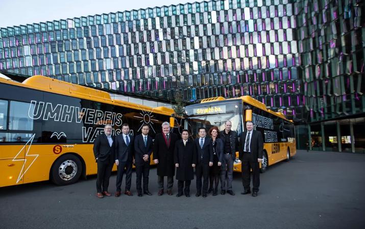 Lancement de la première ligne interurbaine des autocars 100 % électriques en Europe. L’autocar purement électrique de Yutong entre en Provence, France