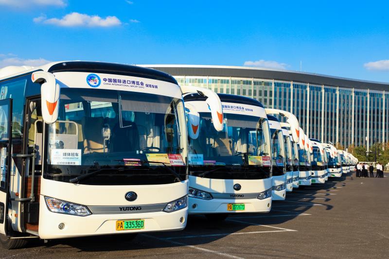 Les bus Yutong desservent l’Expo dImportation International de Chine 2019