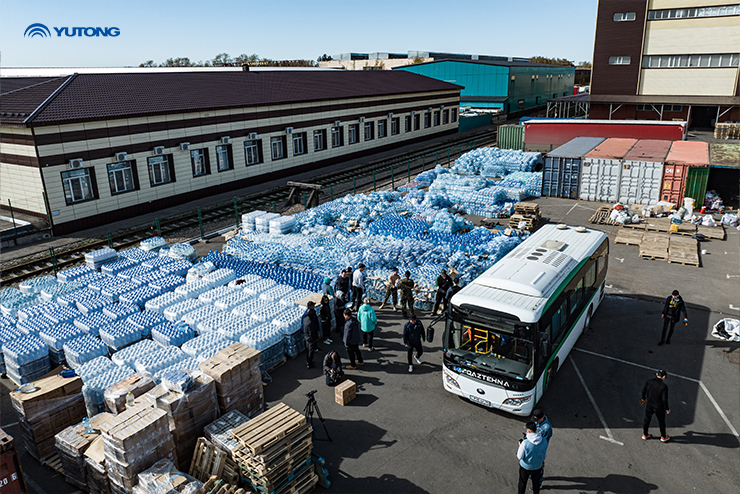 Yutong mène activement une opération daide aux inondations au Kazakhstan